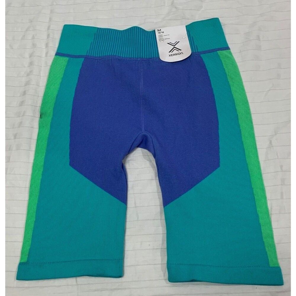 NWT XERSION GIRLS SEAMLESS PULL ON SHORTS SIZE M 10/12
